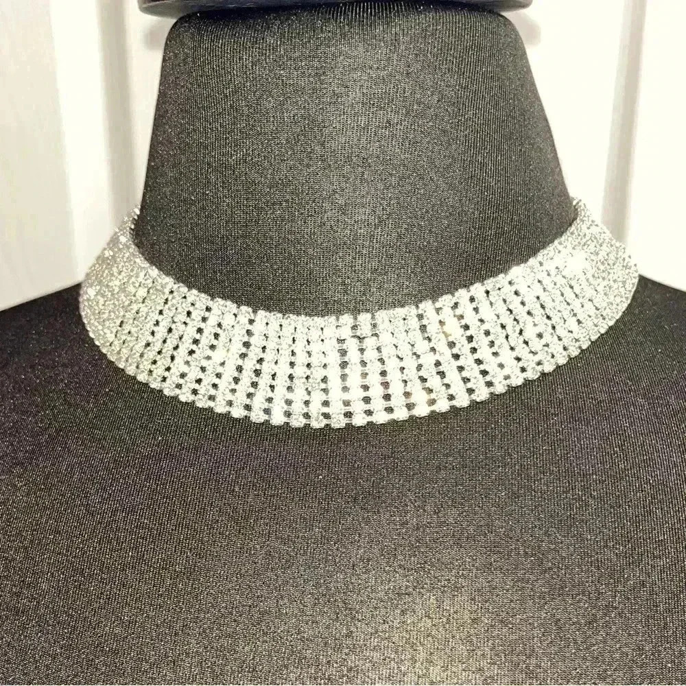 Brilliant rhinestone Statement necklace.  Super sparkly costume